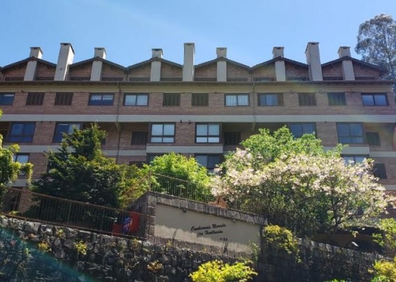 Apartamento, no bairro Centro em Gramado