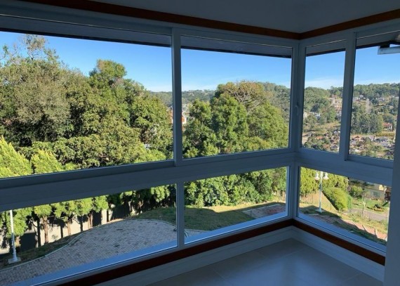 Apartamento, no bairro Prinstrop em Gramado