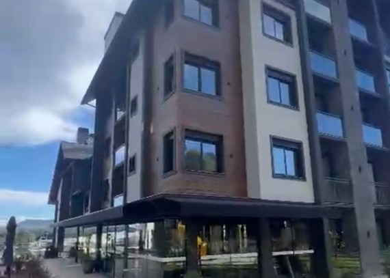 Apartamento, no bairro Várzea Grande em Gramado