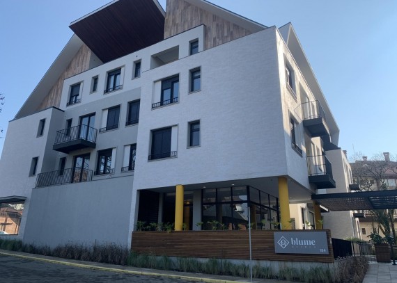 Apartamento, no bairro Centro em Gramado