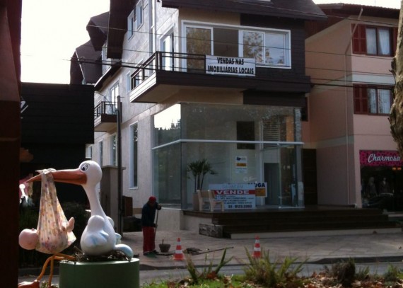 Loja, no bairro Centro em Canela