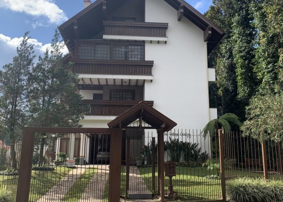 Apartamento, no bairro Planalto em Gramado