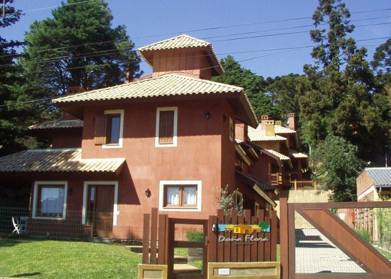 Geminado, no bairro Planalto em Gramado