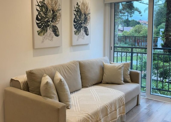 Apartamento, no bairro Centro em Canela