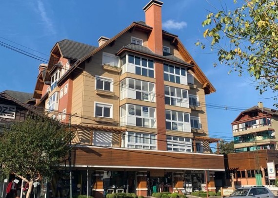 Apartamento, no bairro Centro em Gramado