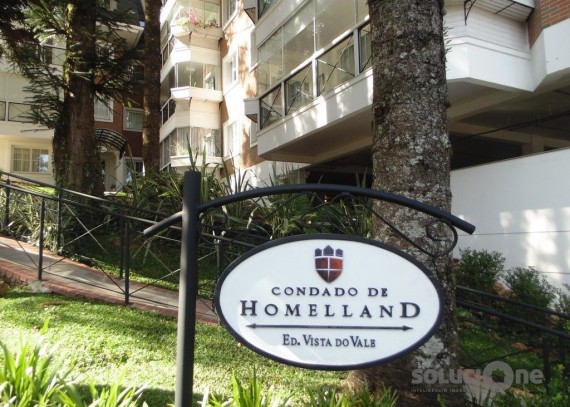 Apartamento, no bairro Centro em Gramado