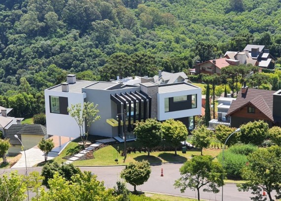 Casa de Condomínio, no bairro Prinstrop em Gramado